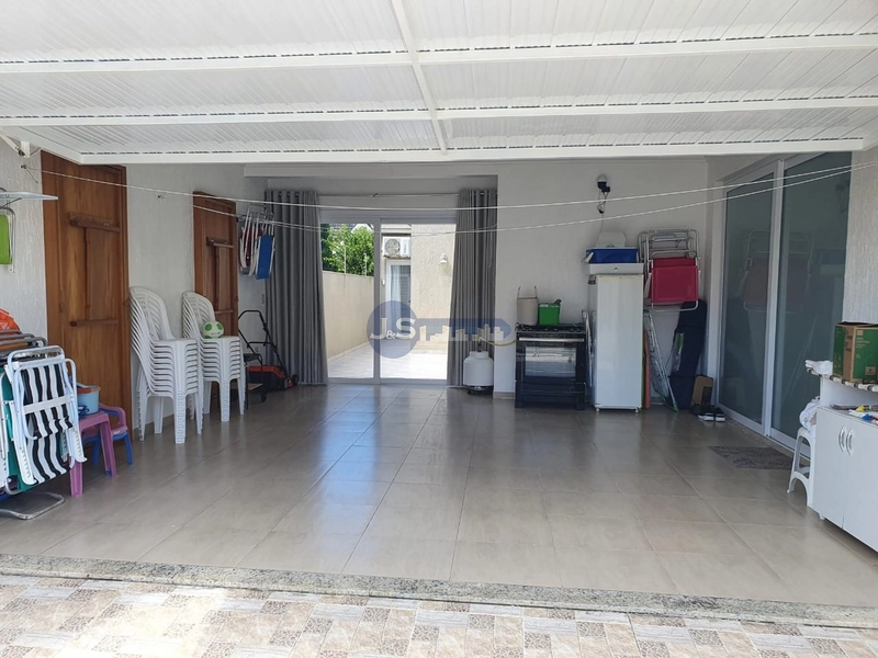 EXCELENTE CASA PRÓXIMA AO MAR: 28ª foto da galeria de imagens do imóvel