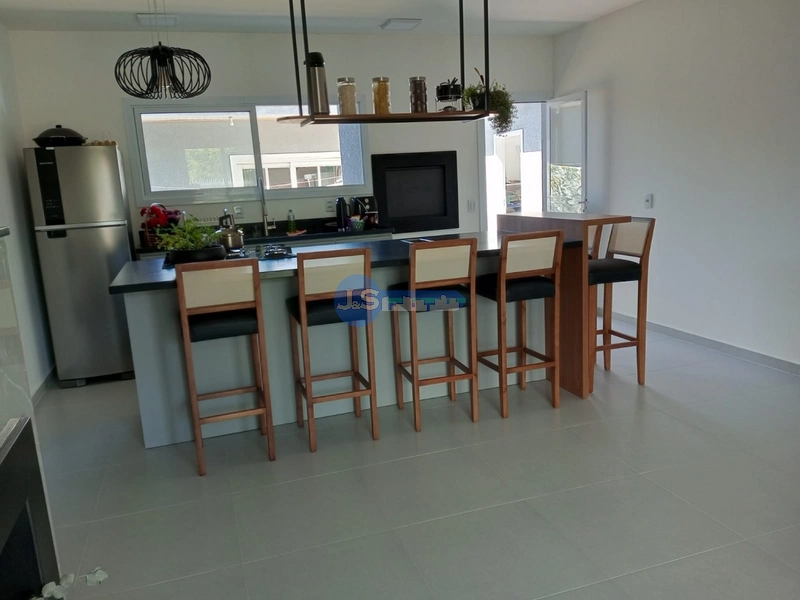 EXCELENTE CASA PRÓXIMA AO MAR: 8ª foto da galeria de imagens do imóvel