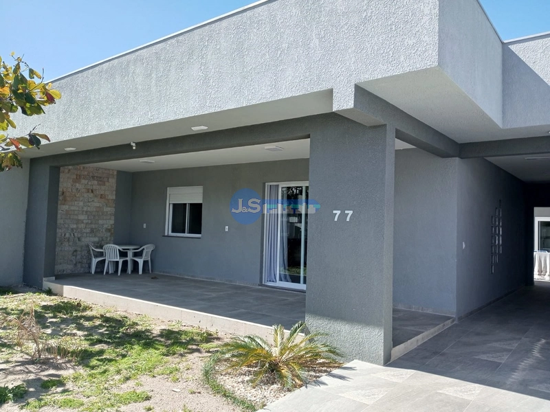 EXCELENTE CASA PRÓXIMA AO MAR: 1ª foto da galeria de imagens do imóvel