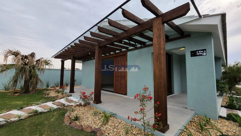 EXCELENTE CASA PROXIMA AO MAR: 3ª foto da galeria de imagens do imóvel