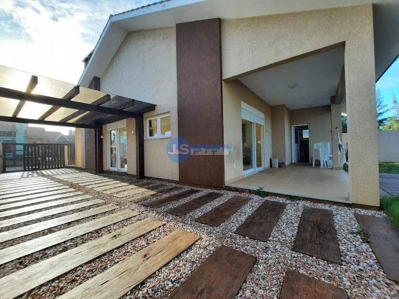 EXCELENTE CASA DE PRAIA PRÓXIMA AO MAR: 7ª foto da galeria de imagens do imóvel