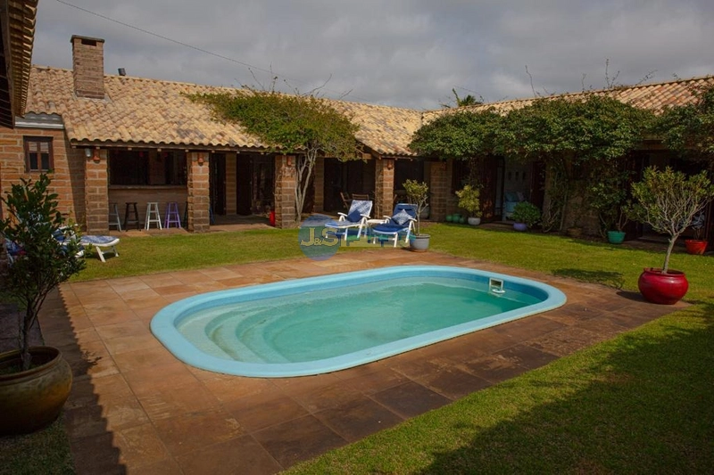EXCELENTE CASA PERTO DO MAR: 20ª foto da galeria de imagens do imóvel