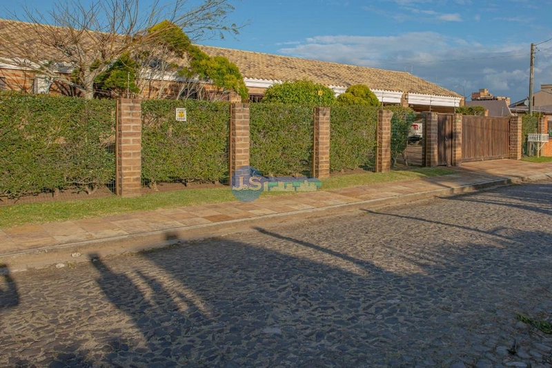 EXCELENTE CASA PERTO DO MAR: 1ª foto da galeria de imagens do imóvel