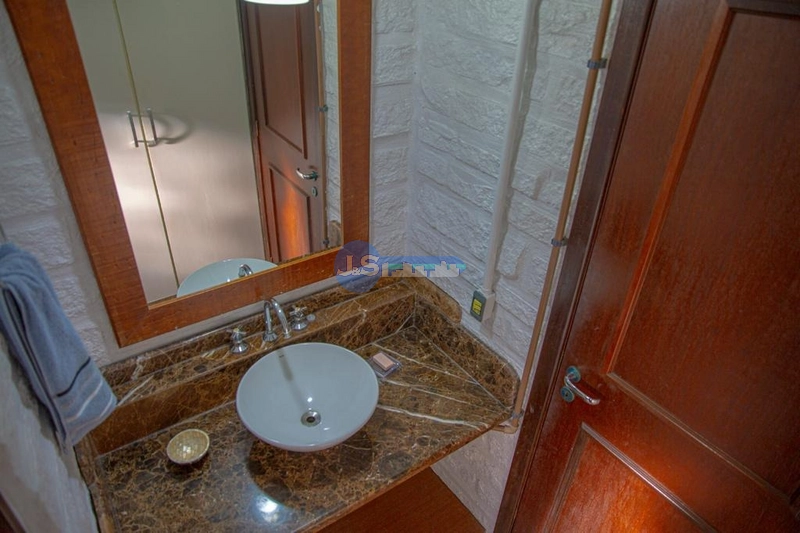 EXCELENTE CASA PERTO DO MAR: 39ª foto da galeria de imagens do imóvel