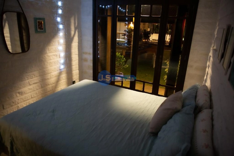 EXCELENTE CASA PERTO DO MAR: 31ª foto da galeria de imagens do imóvel