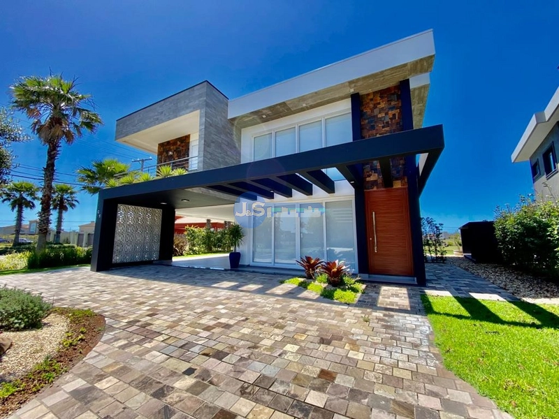 EXCELENTE CASA EM CONDOMÍNIO FECHADO: 1ª foto da galeria de imagens do imóvel