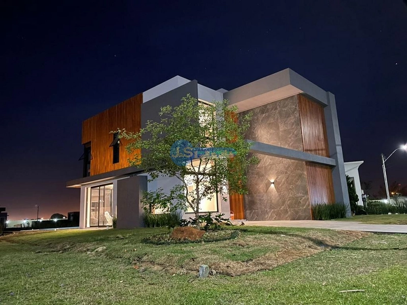 EXCELENTE CASA EM CONDOMÍNIO FECHADO: 1ª foto da galeria de imagens do imóvel
