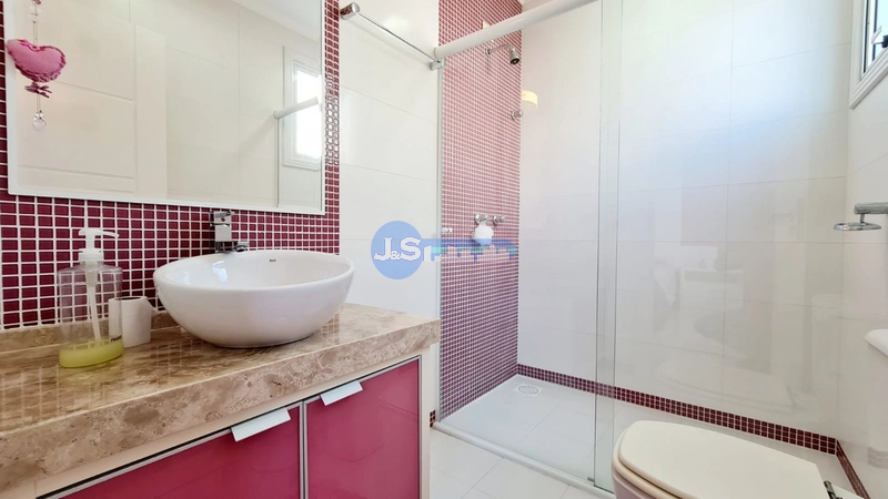 EXCELENTE CASA EM CONDOMÍNIO FECHADO: 5ª foto da galeria de imagens do imóvel