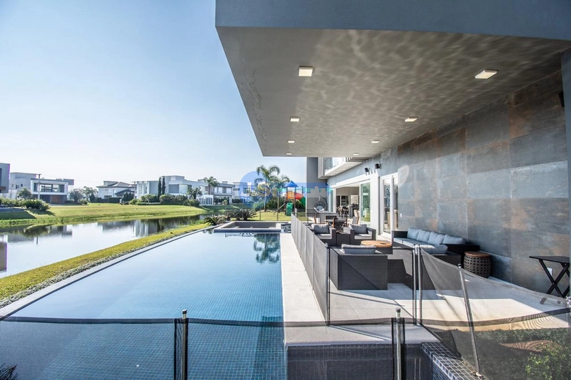 EXCELENTE CASA EM CONDOMÍNIO FECHADO: 4ª foto da galeria de imagens do imóvel