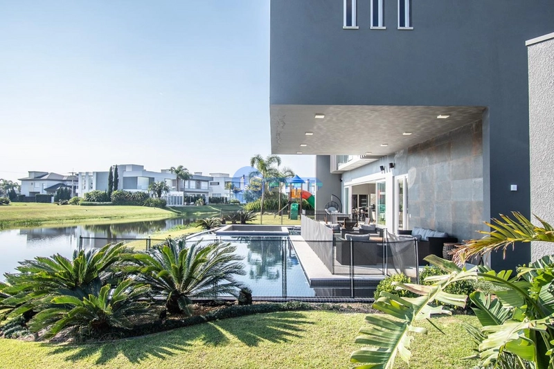EXCELENTE CASA EM CONDOMÍNIO FECHADO: 2ª foto da galeria de imagens do imóvel