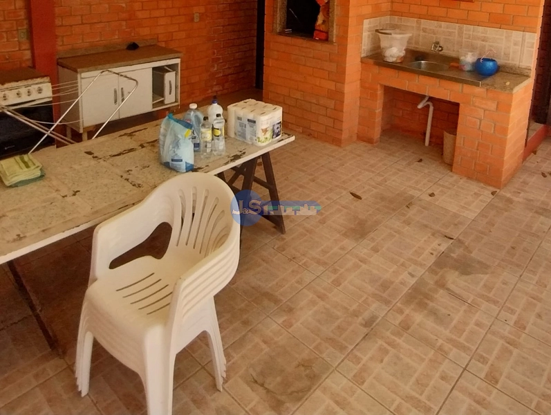 CASA EM ATLÂNTIDA SUL: 15ª foto da galeria de imagens do imóvel