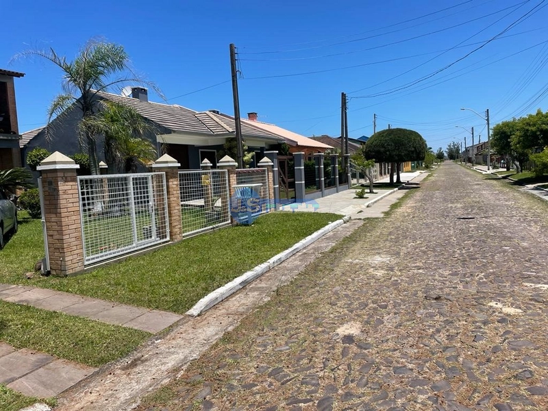 EXCELENTE CASA DE PRAIA: 3ª foto da galeria de imagens do imóvel