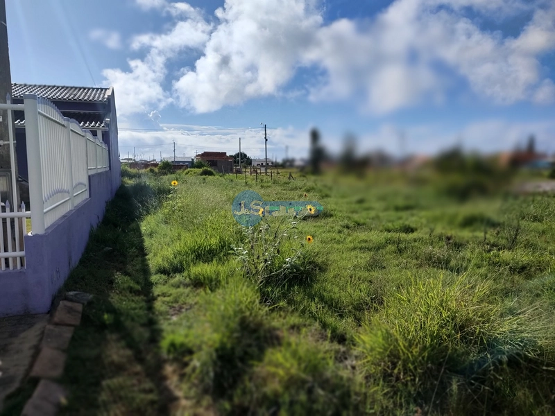 Terreno em Atlântida Sul: 2ª foto da galeria de imagens do imóvel
