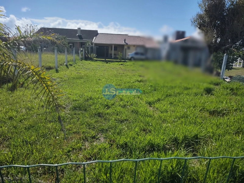 Terreno em Atlântida Sul: 1ª foto da galeria de imagens do imóvel