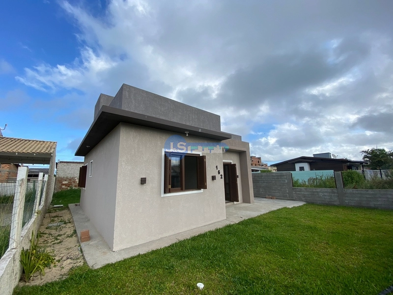 Casa em Capão da Canoa: 2ª foto da galeria de imagens do imóvel