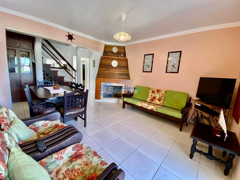 CASA DE PRAIA PRÓXIMA AO MAR: 16ª foto da galeria de imagens do imóvel