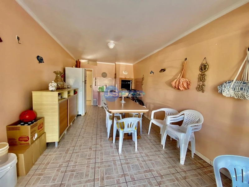 CASA DE PRAIA PRÓXIMA AO MAR: 14ª foto da galeria de imagens do imóvel