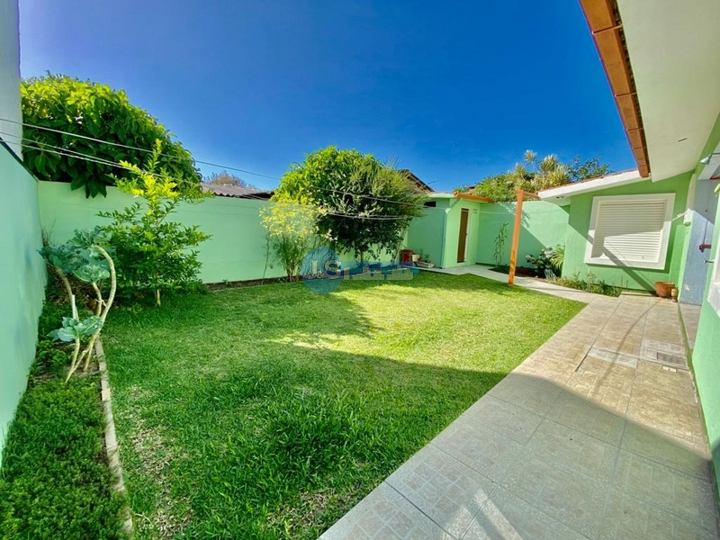 CASA DE PRAIA PRÓXIMA AO MAR: 2ª foto da galeria de imagens do imóvel
