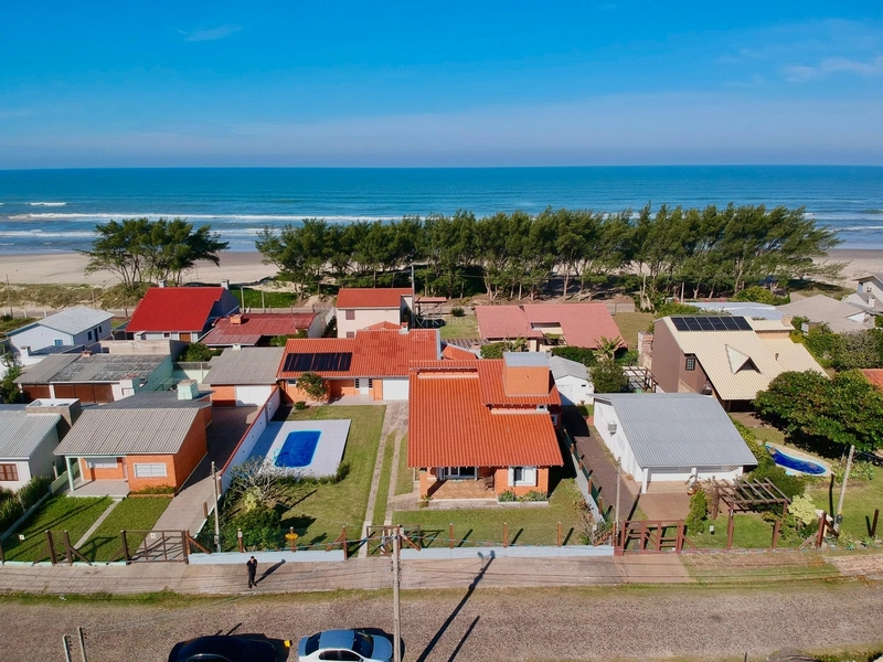 Casa em Rainha do Mar: 3ª foto da galeria de imagens do imóvel