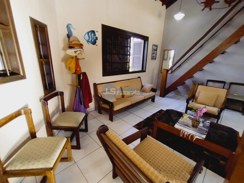 Casa em Atlântida Sul: 30ª foto da galeria de imagens do imóvel