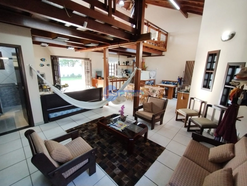 Casa em Atlântida Sul: 34ª foto da galeria de imagens do imóvel