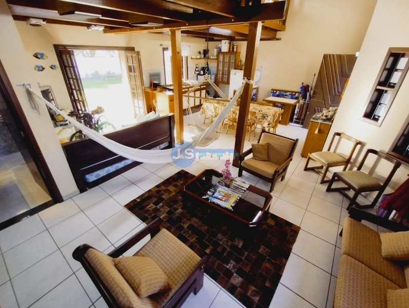 Casa em Atlântida Sul: 31ª foto da galeria de imagens do imóvel