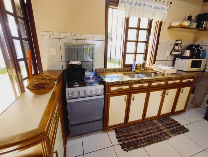 Casa em Atlântida Sul: 9ª foto da galeria de imagens do imóvel