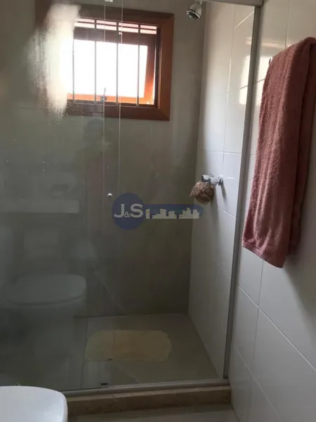 EXCELENTE CASA EM LAJE PRÓXIMO AO MAR: 3ª foto da galeria de imagens do imóvel