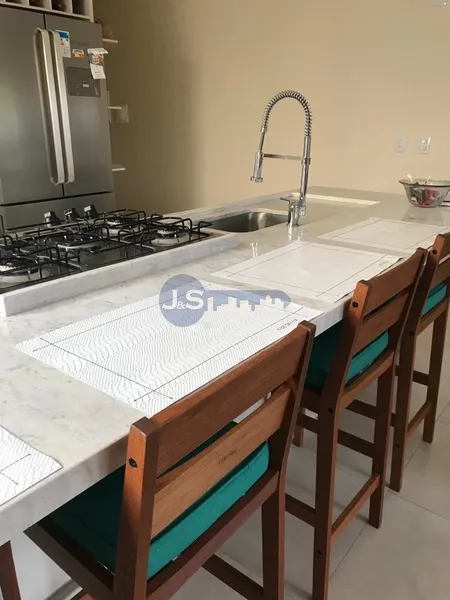 EXCELENTE CASA EM LAJE PRÓXIMO AO MAR: 15ª foto da galeria de imagens do imóvel