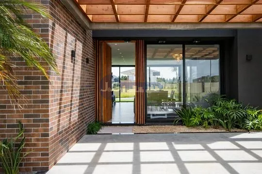 Sobrado frente sul mobiliado e decorado: 10ª foto da galeria de imagens do imóvel