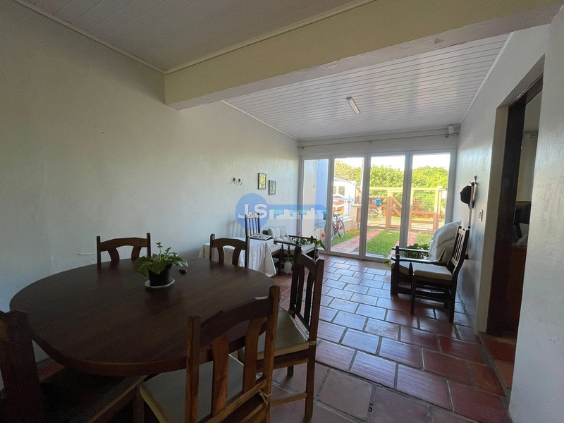 Casa em Atlântida Sul: 23ª foto da galeria de imagens do imóvel