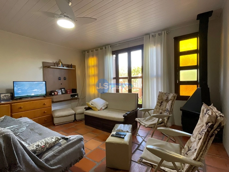 Casa em Atlântida Sul: 22ª foto da galeria de imagens do imóvel