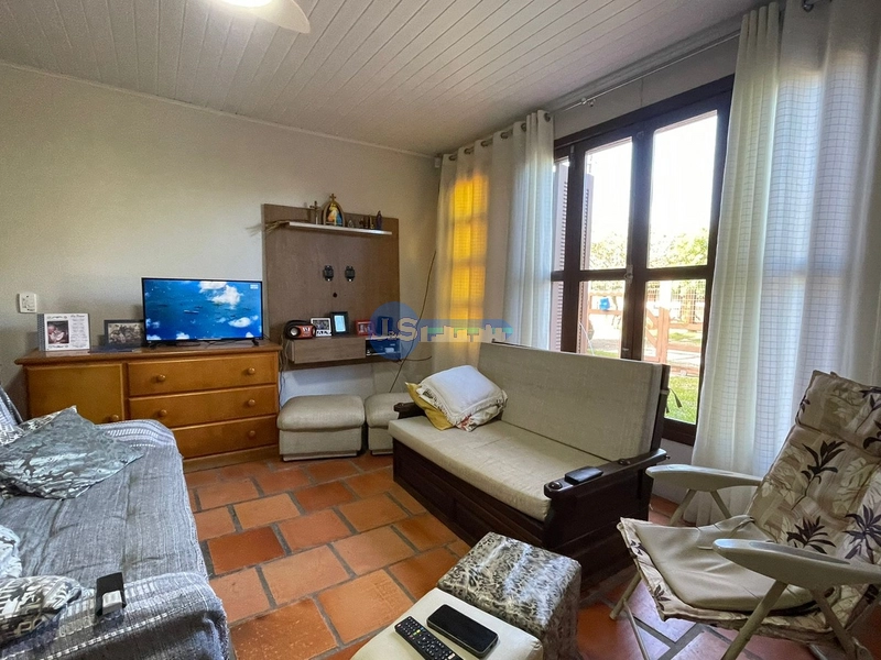 Casa em Atlântida Sul: 11ª foto da galeria de imagens do imóvel