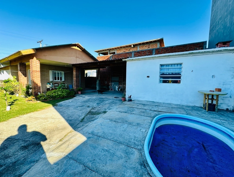 Casa em Atlântida Sul: 31ª foto da galeria de imagens do imóvel