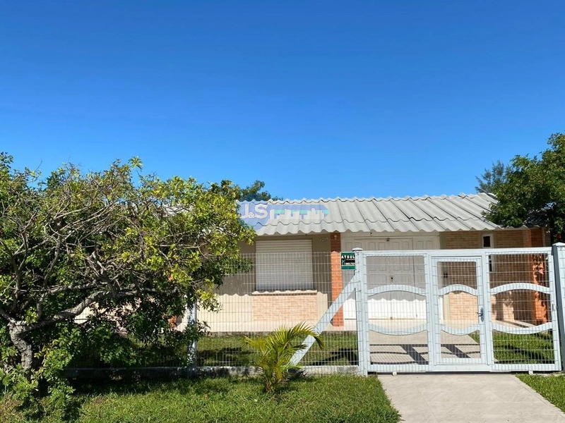 Casa em Atlântida Sul: 19ª foto da galeria de imagens do imóvel