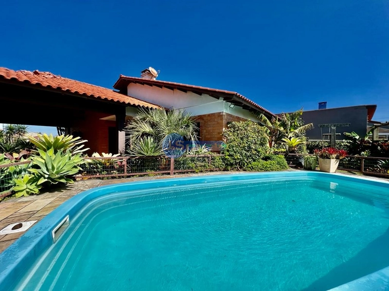 Excelente casa em Rainha do Mar: 1ª foto da galeria de imagens do imóvel