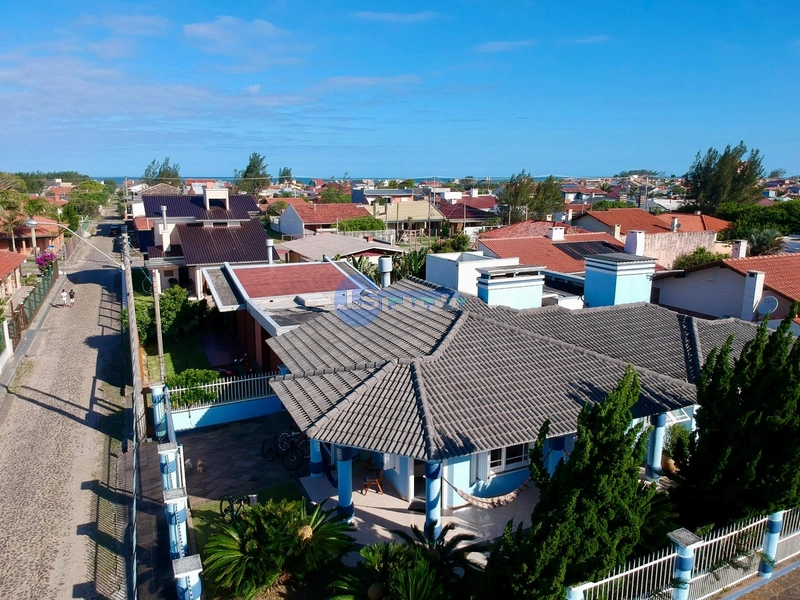 EXCELENTE CASA DE PRAIA: 3ª foto da galeria de imagens do imóvel