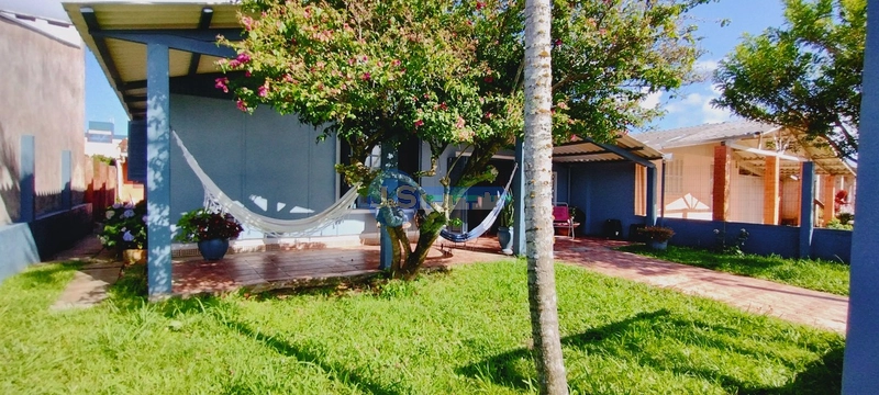 Casa em Atlântida Sul: 13ª foto da galeria de imagens do imóvel