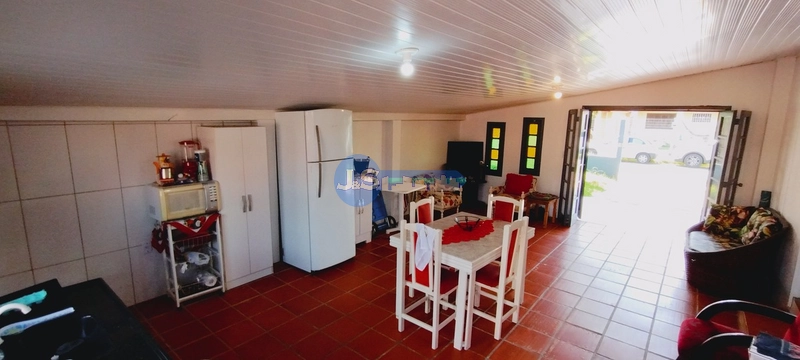 Casa em Atlântida Sul: 25ª foto da galeria de imagens do imóvel