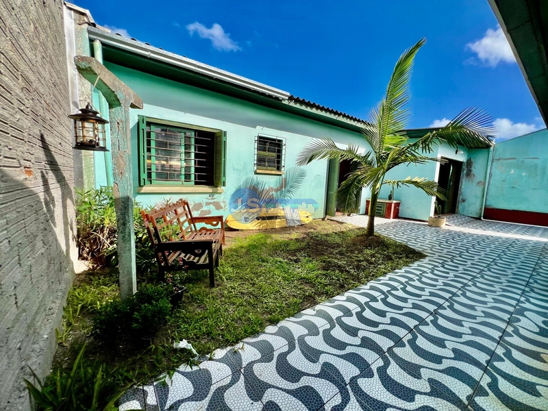 Casa em Atlântida Sul: 7ª foto da galeria de imagens do imóvel