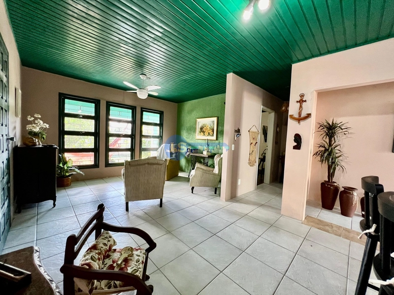 Casa em Atlântida Sul: 32ª foto da galeria de imagens do imóvel