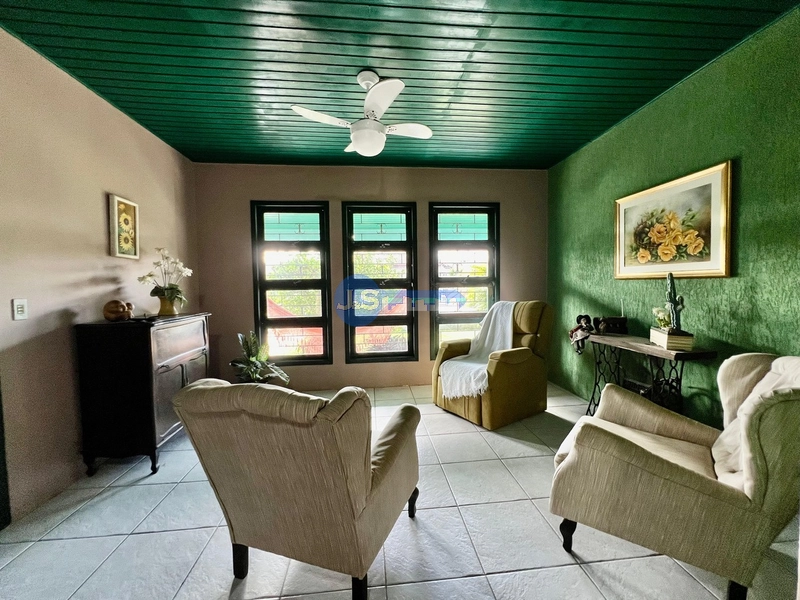 Casa em Atlântida Sul: 18ª foto da galeria de imagens do imóvel