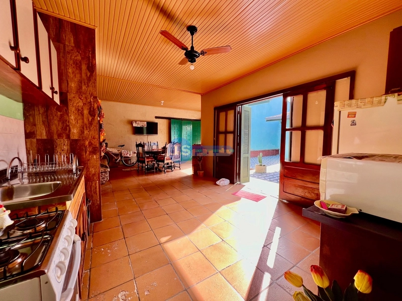 Casa em Atlântida Sul: 27ª foto da galeria de imagens do imóvel