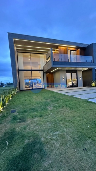 CASA EM CONDOMINIO: 1ª foto da galeria de imagens do imóvel