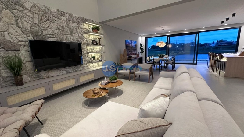 CASA EM CONDOMINIO: 10ª foto da galeria de imagens do imóvel
