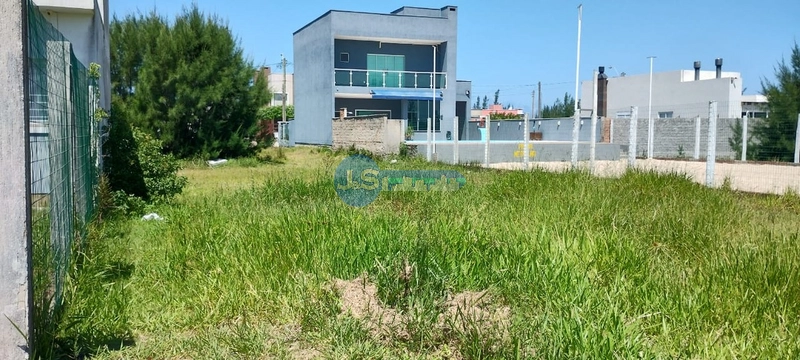 TERRENO: 1ª foto da galeria de imagens do imóvel