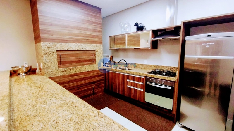 Excelente Apartamento 03 Suítes, 04 vagas de garagem, Área Nobre de Ca: 5ª foto da galeria de imagens do imóvel