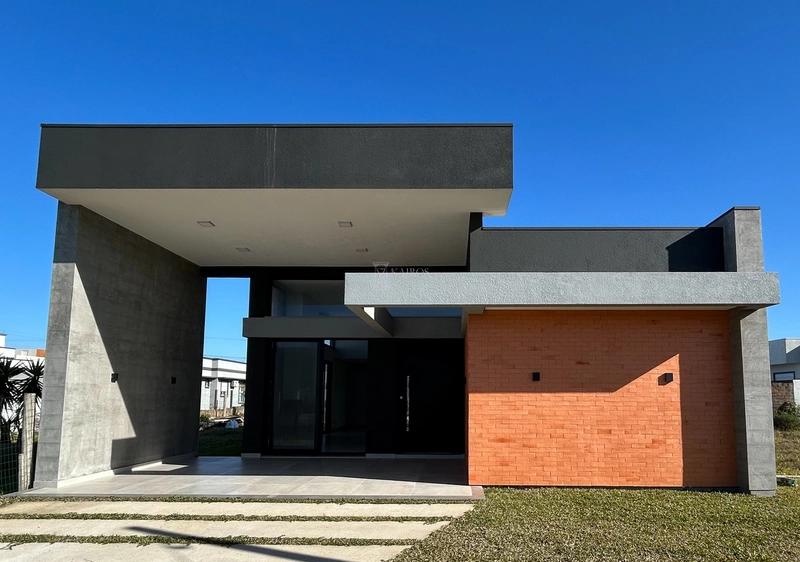 EXCELENTE CASA DE ALTO PADRÃO: 1ª foto da galeria de imagens do imóvel