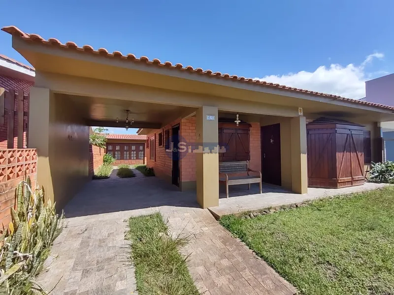 CASA DE PRAIA EM LAJE PRÓXIMO AO MAR: 1ª foto da galeria de imagens do imóvel