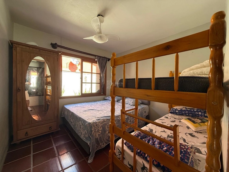 CASA DE PRAIA EM LAJE PRÓXIMO AO MAR: 27ª foto da galeria de imagens do imóvel